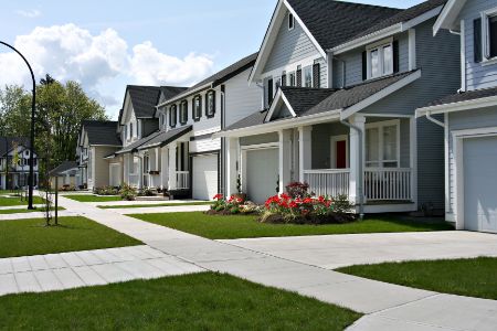 Driveway & Sidewalk Cleaning